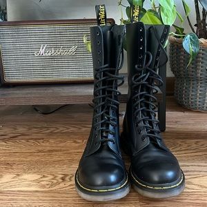 Calf-high Dr Martin boots